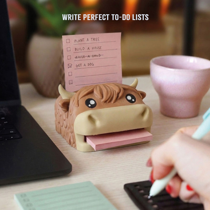 Highland Cow Sticky Note Holder with Stencils – Cute Desk Organizer, Post It Note Stand & Dispenser, Office Decor Gift