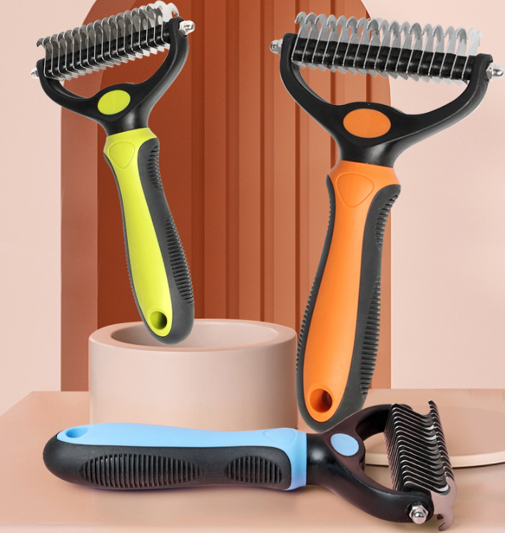 🐾  Last Day Special Price!  🏆 Professional Deshedding Tool For Dogs And Cats – Gentle On Skin, Efficient Grooming & Comfortable Grip Design ✂️