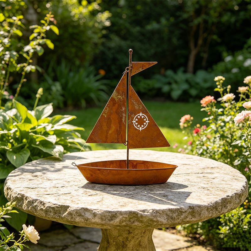 ⛵ 55% OFF NOW! 🌱 Rustic Sailboat Metal Planter – Handcrafted, weather-resistant & perfect for succulents, herbs or flowers – charming garden or shelf decor 🏡